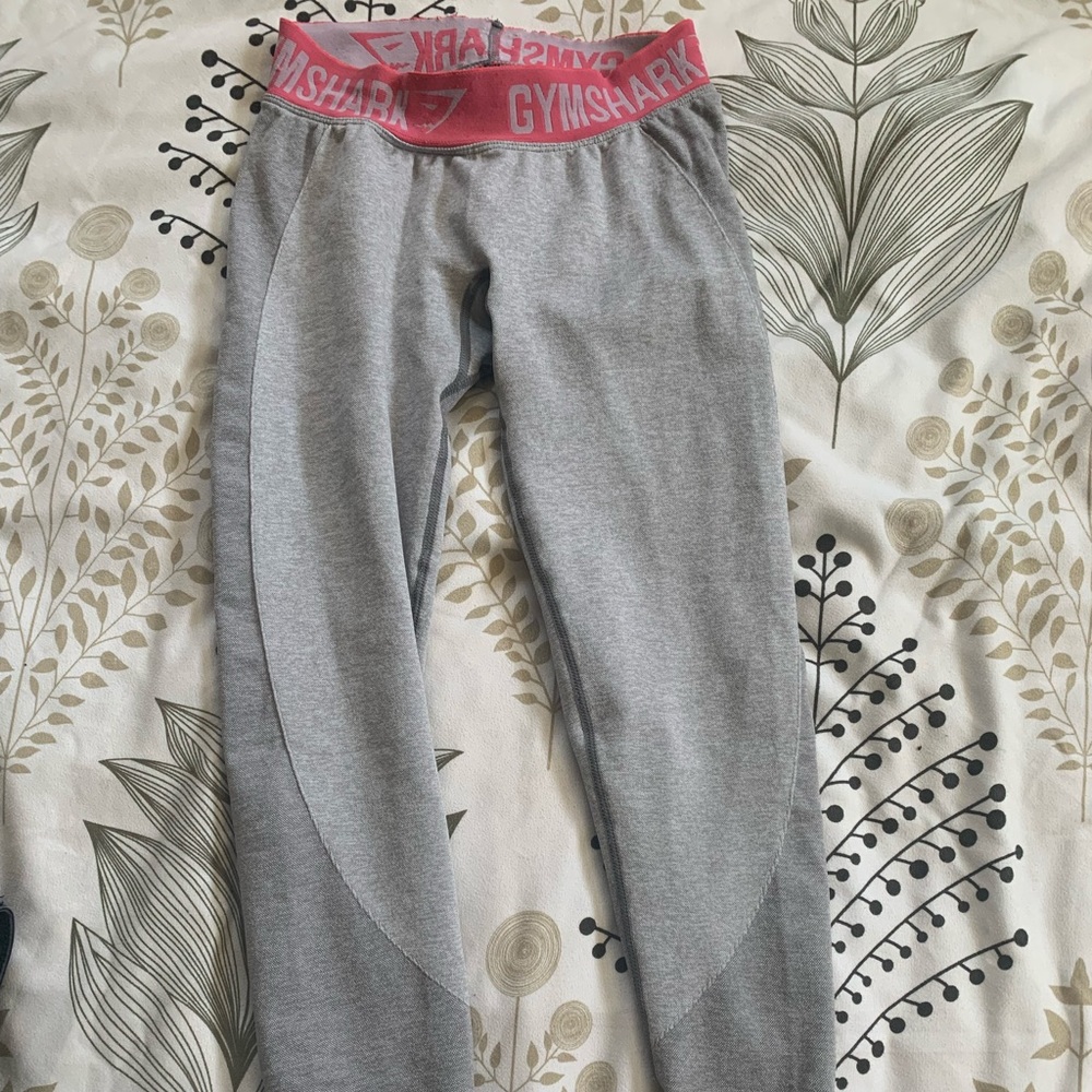 2 pairs of Gymshark leggings